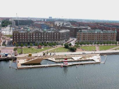 Photo of Copenhagen Harbour Bath by BIG and JDS. Photo credit: JDS Architects