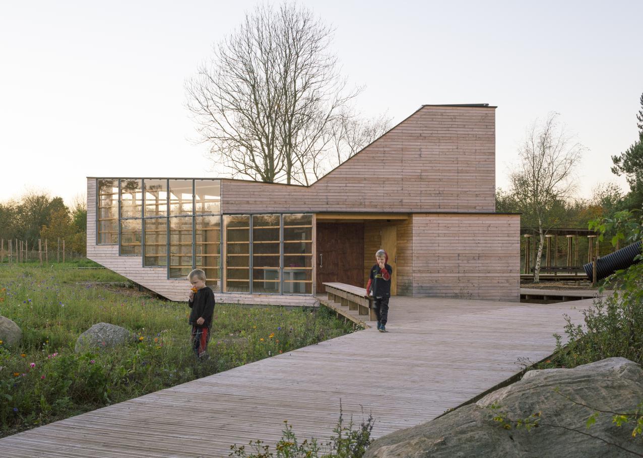 Elefanthuset by Leth & Gori